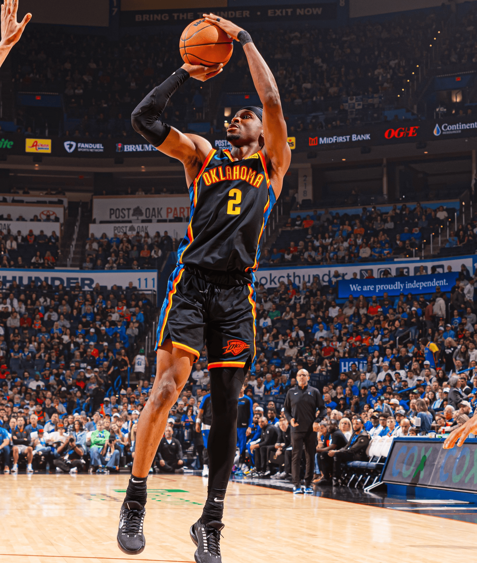 英雄联盟-关于赛地聚焦：CBA常规赛国际比赛日热度飙升，巴黎圣日耳曼外线爆发，球迷炸锅，赛程密集仍需轮换的信息